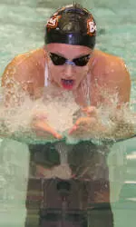 Women's Swimming Continues at Toshiba Classic.