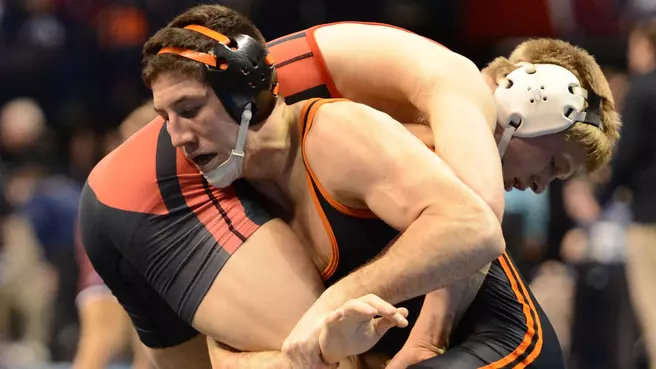 NCAA Session 2: Sakaguchi Advances to Round of 8