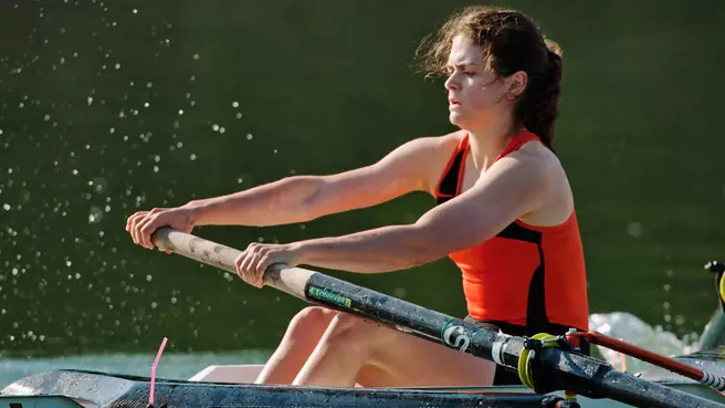 Women's Rowing Off To Pac-12 Challenge
