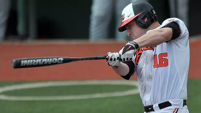Beavers Edge Bruins 4-2, Take Series Opener