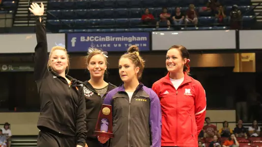 Madeline Gardiner podium