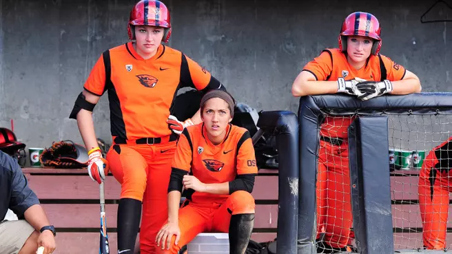 Beavers Travel to Eugene for Civil War Series