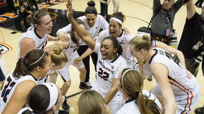 Beavers Celebrate Season at Annual Banquet