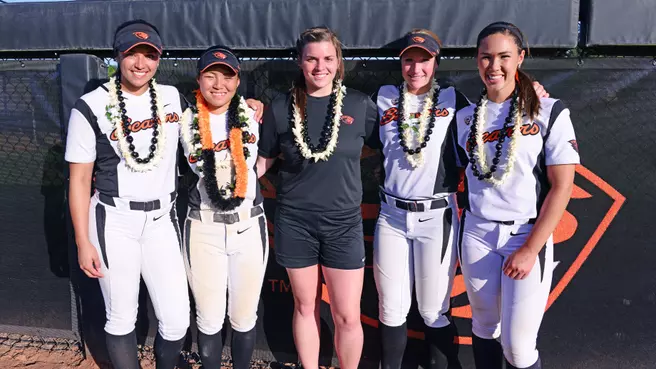 Beavers Celebrate 2015 Senior Day