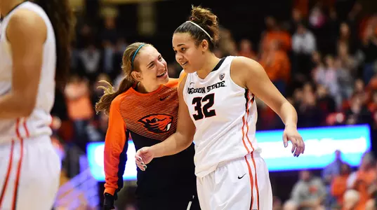 Deven Hunter, Sydney Wiese