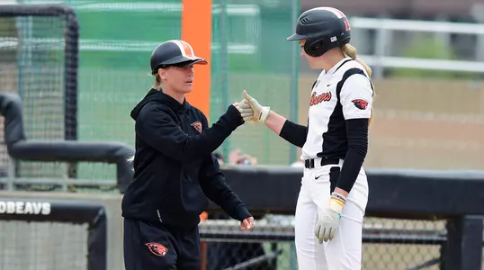 Berg, Laura and Hampton, Natalie vs. Portland State, April 12, 2016