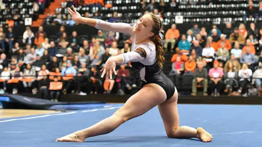 Mary Jacobsen floor exercise