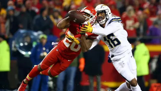 NFL: Los Angeles Chargers at Kansas City Chiefs