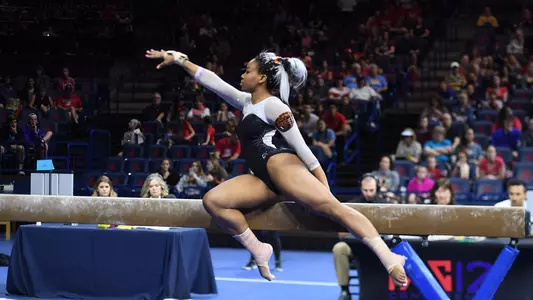 Destinee Davis beam