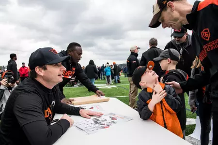 Smith Signing Autographs