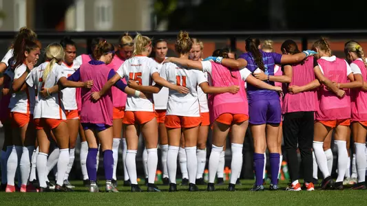 Team Huddle vs. Idaho