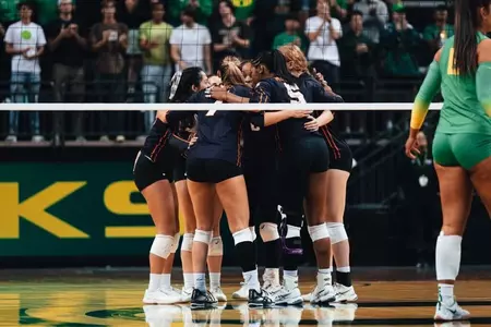 VB team at Oregon
