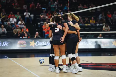 VB team vs Pepperdine