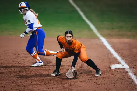 Lici Campbell vs. UF