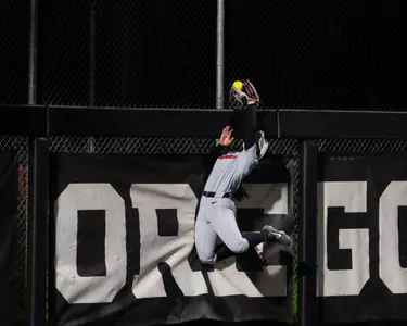 Morgan Howey catch vs PSU - 0409
