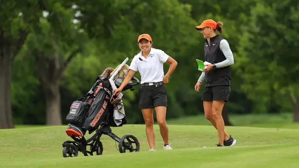 Head Coach Dawn Shockley and Raya Nakao at the 2025 NCAA Women's Golf Regionals