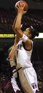 DUPREE RACKS UP THIRD DOUBLE-DOUBLE TO LEAD TEMPLE OVER VILLANOVA, 64-57 Image