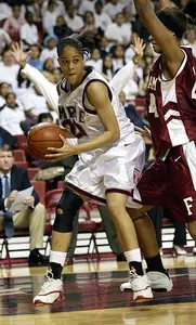 WOMEN'S BASKETBALL TO TAKE ON MARYLAND-EASTERN SHORE THURSDAY NIGHT Image