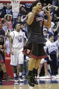 COLLINS COMMANDS OWLS IN CLASSIC WIN OVER VILLANOVA, 53-52 Image