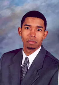 CRAIG HENRY LEADS MEN'S TRACK AND FIELD IN QUAKER INVITATIONAL Image