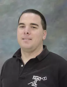 TIM HAGAN NAMED WOMEN'S CREW COACH Image