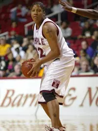 #17/19 WOMEN TRAVEL TO TAKE ON BONNIES ON THURSDAY NIGHT Image