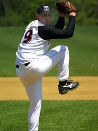 TEMPLE BATS COME ALIVE IN 11-6 WIN AT UMES Image