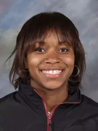 WOMEN'S 4X400 RELAY WINS HEAT AT PENN RELAYS Image