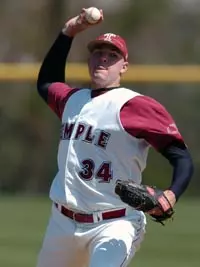 BASEBALL COMPLETES SERIES SWEEP OF SBU WITH 7-5 WIN ON SENIOR DAY Image