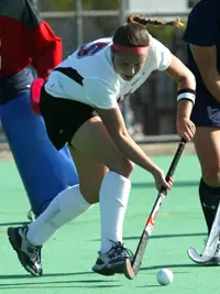 TEMPLE FIELD HOCKEY VICTORIOUS IN SEASON OPENER Image