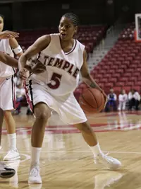 #17/19 WOMEN'S BASKETBALL DOWNS UMASS, 85-50, WITH SEASON-HIGH POINT TOTAL Image