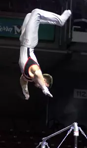 LATE SCRATCH ENABLES KRAMER TO ADVANCE AT NCAA CHAMPIONSHIPS Image