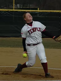 SOFTBALL CONTINUES WINNING STREAK, SWEEPS DAYTON IN A-10 DOUBLEHEADER Image