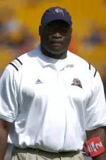 Curtis Bray Named Linebackers Coach Image