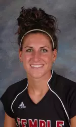 Field Hockey Toppled By Richmond, 2-1 Image