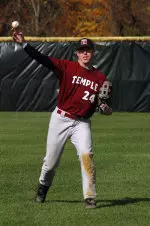 Diamond Owls End Skid Against Villanova With 10-1 Win Image