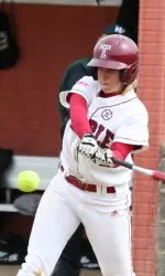 Owls' Offense Silenced In 5-1 Loss To UMass Image