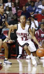 Morris' Monster Second Half Leads Women's Basketball To 47-40 Win At Richmond Image