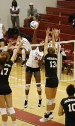 Temple Volleyball Allows George Washington To Claw Back, 3-2 Image