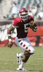 Seniors Lead Temple To Most Football Wins Since 1990 With 27-6 Victory Over Akron Image