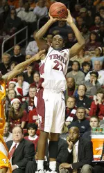 Men's Basketball Falls At Long Beach State, 76-71 Image