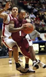 Temple Edged by Richmond, 64-58 Image