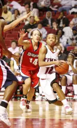 Temple Women's Basketball Earns A-10 Regular-Season Championship With 64-46 Win over UMass Image