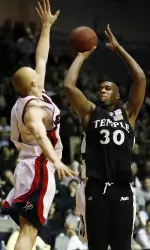 Streaking Owls Fly Past Penn 78-53 Image