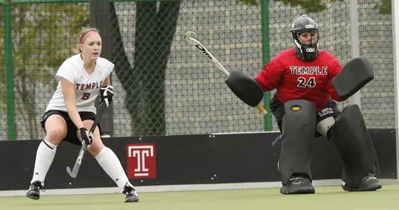 Field Hockey Upsets #10 Massachusetts 2-1 Image