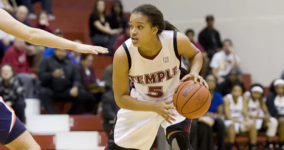 Women’s Basketball Downs Ohio 65-43 to Improve to 8-1 Image