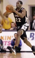 Owls Escape Palestra With 61-59 Win Over Saint Joseph's Image