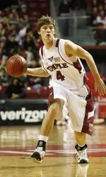 Fernandez Leads Temple To 78-73 Win At Duquesne Image