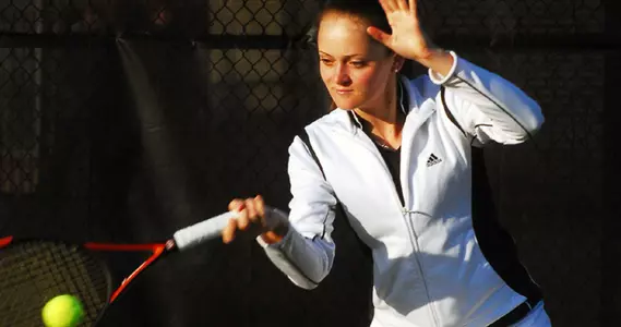 Theresa Stangl Leads Women's Tennis At Cissy Leary Invitational Image