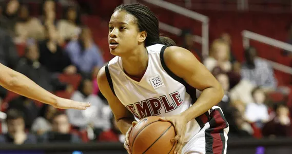 Women’s Basketball Gets 20th Win in 52-41 Defeat of Duquesne Image
